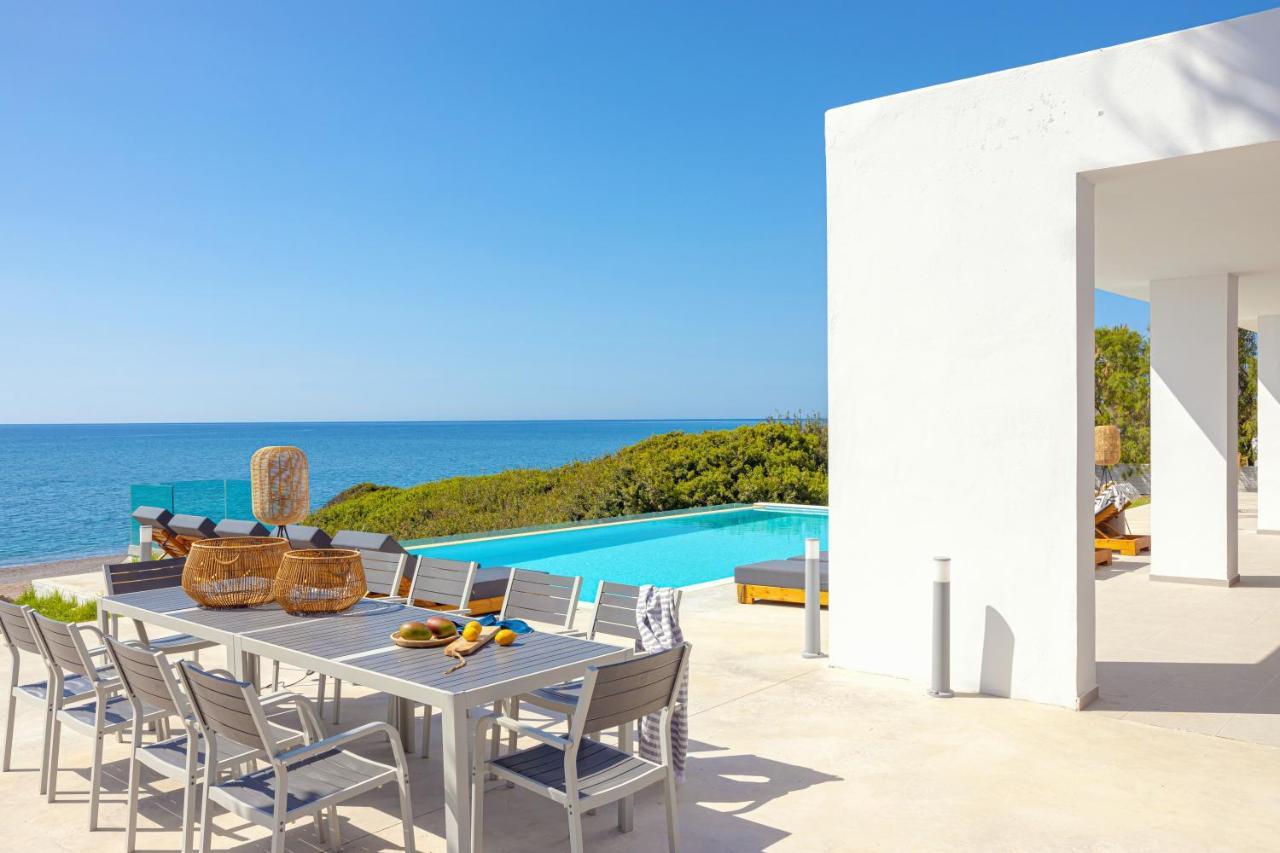 Villa Seven Lakhania Esterno foto